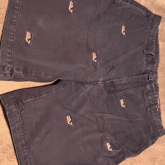 Vineyards vines patriotic USA embroidered size 38 shorts - Picture 1 of 3